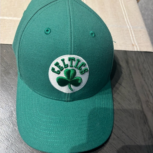 Hat - Picture 3 of 7